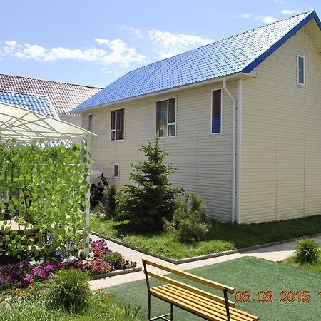 Dome Hotel Чолпон-Ата Екстер'єр фото