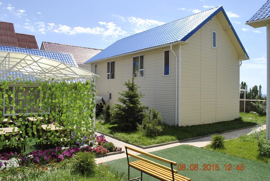 Dome Hotel Чолпон-Ата Екстер'єр фото