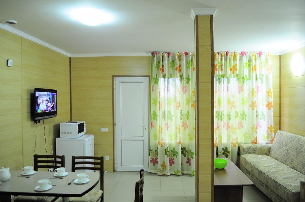 Dome Hotel Чолпон-Ата Екстер'єр фото