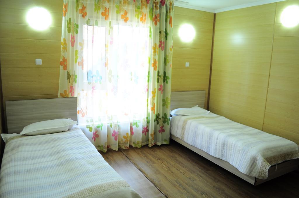 Dome Hotel Чолпон-Ата Екстер'єр фото